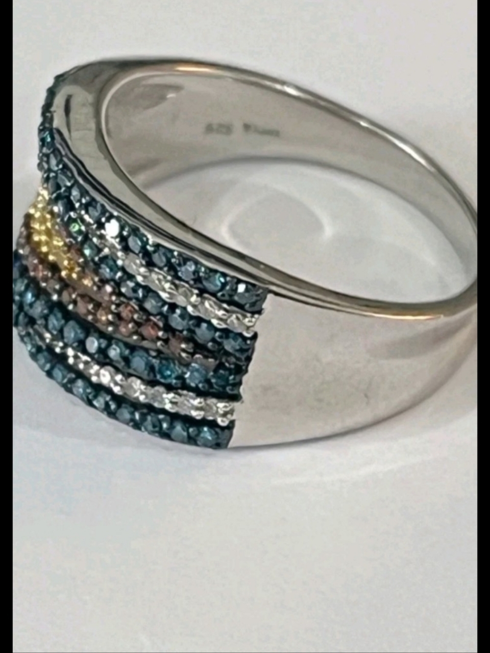 Diamond Ring - Picture 4 of 7